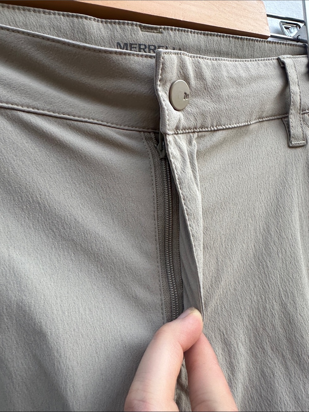 Merrell Shorts - Picture 3 of 9